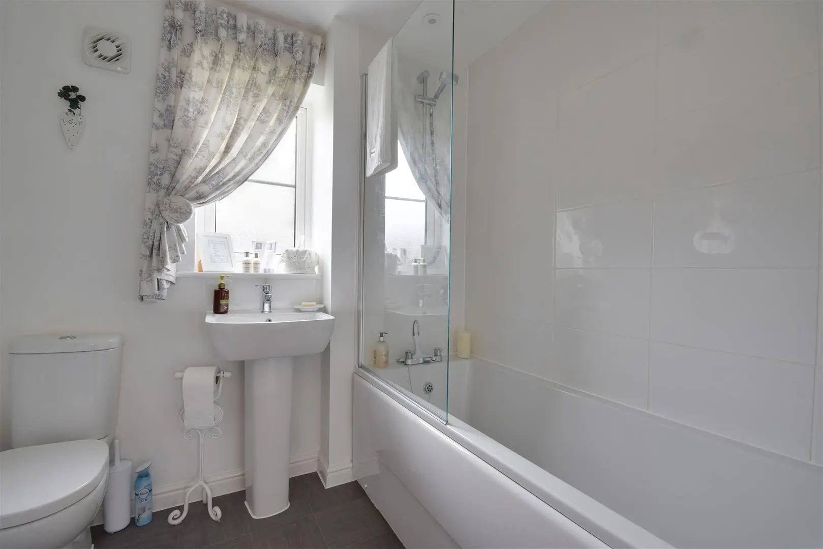 Family bathroom