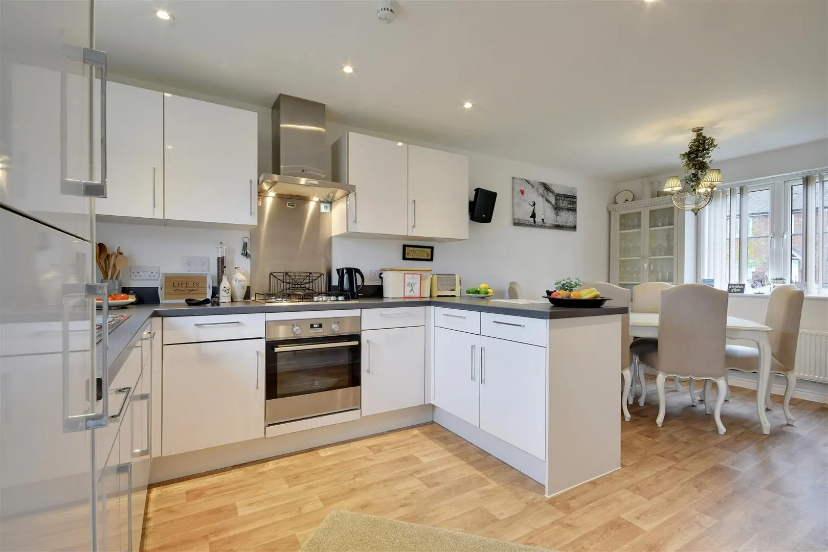 Kitchen / breakfast room